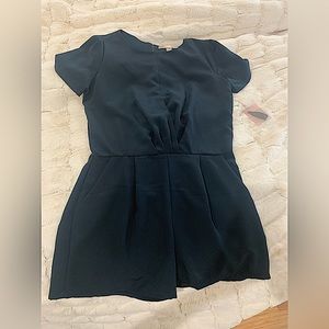 This can be a staple piece in any wardrobe !